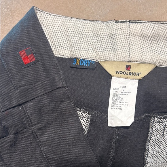 Woolrich women’s dark green Trousers - Picture 9 of 9